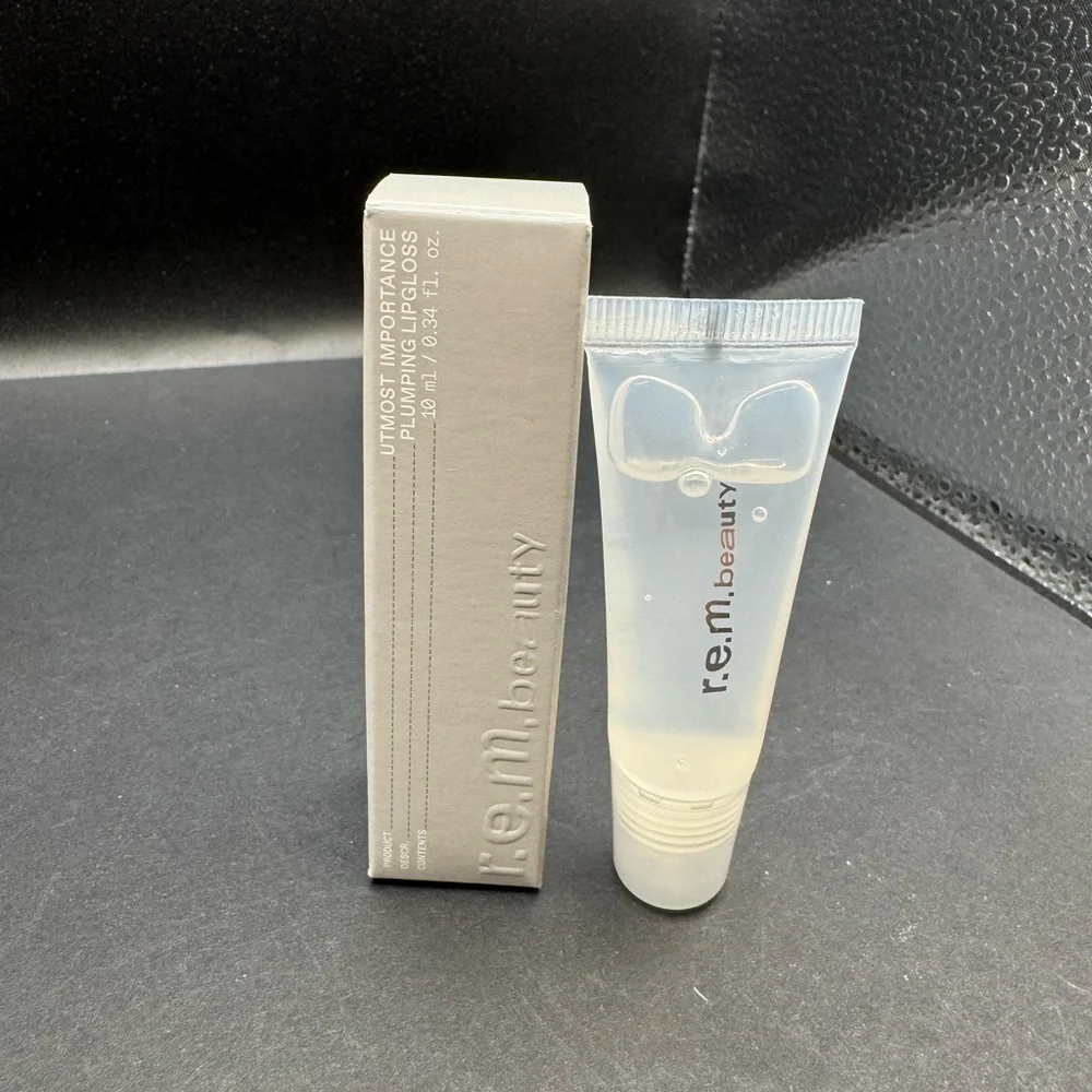 NWT r.e.m. beauty Clear Plumping Lip Gloss- In Box